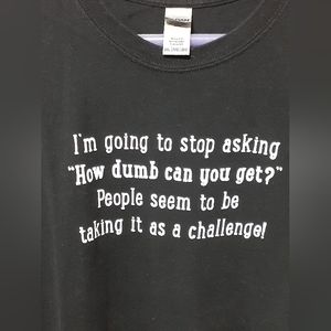 Gildan men's style t shirt size 2xl in Black with white letters